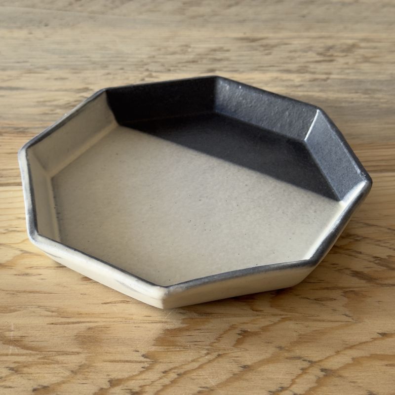 Octagonal Plate Small - Pann Ceramics