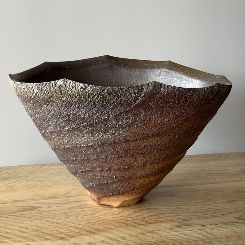 Kazuya Ishida - Spiral Bowl (Scalloped Rim)