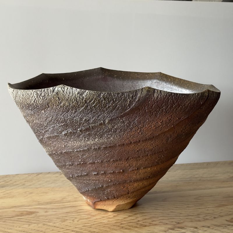 Kazuya Ishida - Spiral Bowl (Scalloped Rim)