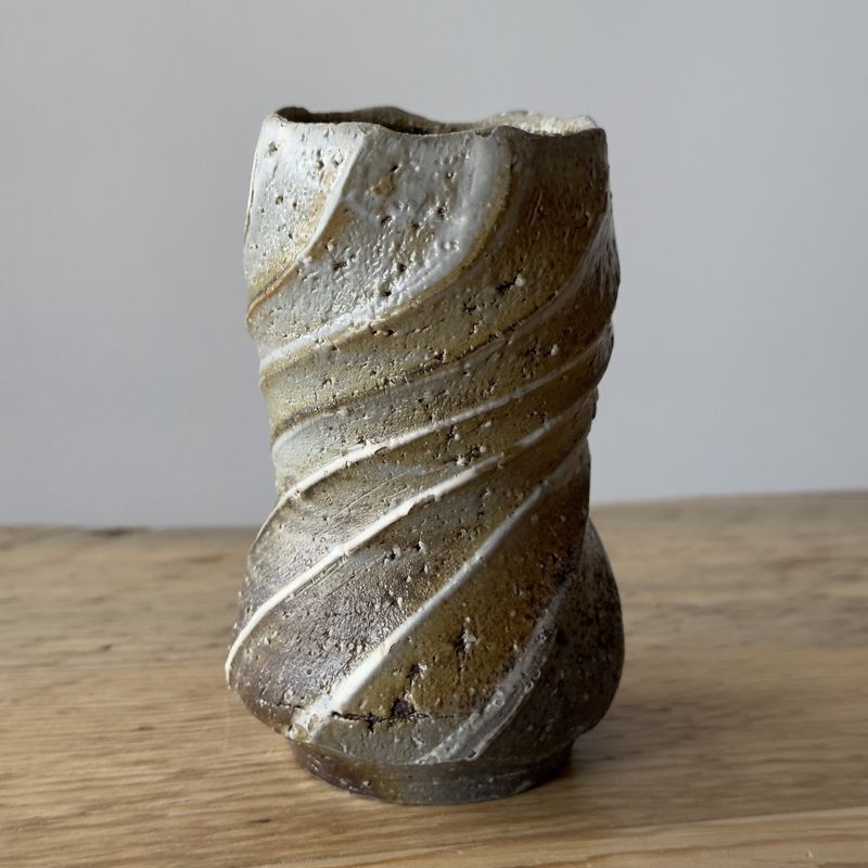 Kazuya Ishida - Small Spiral Vase