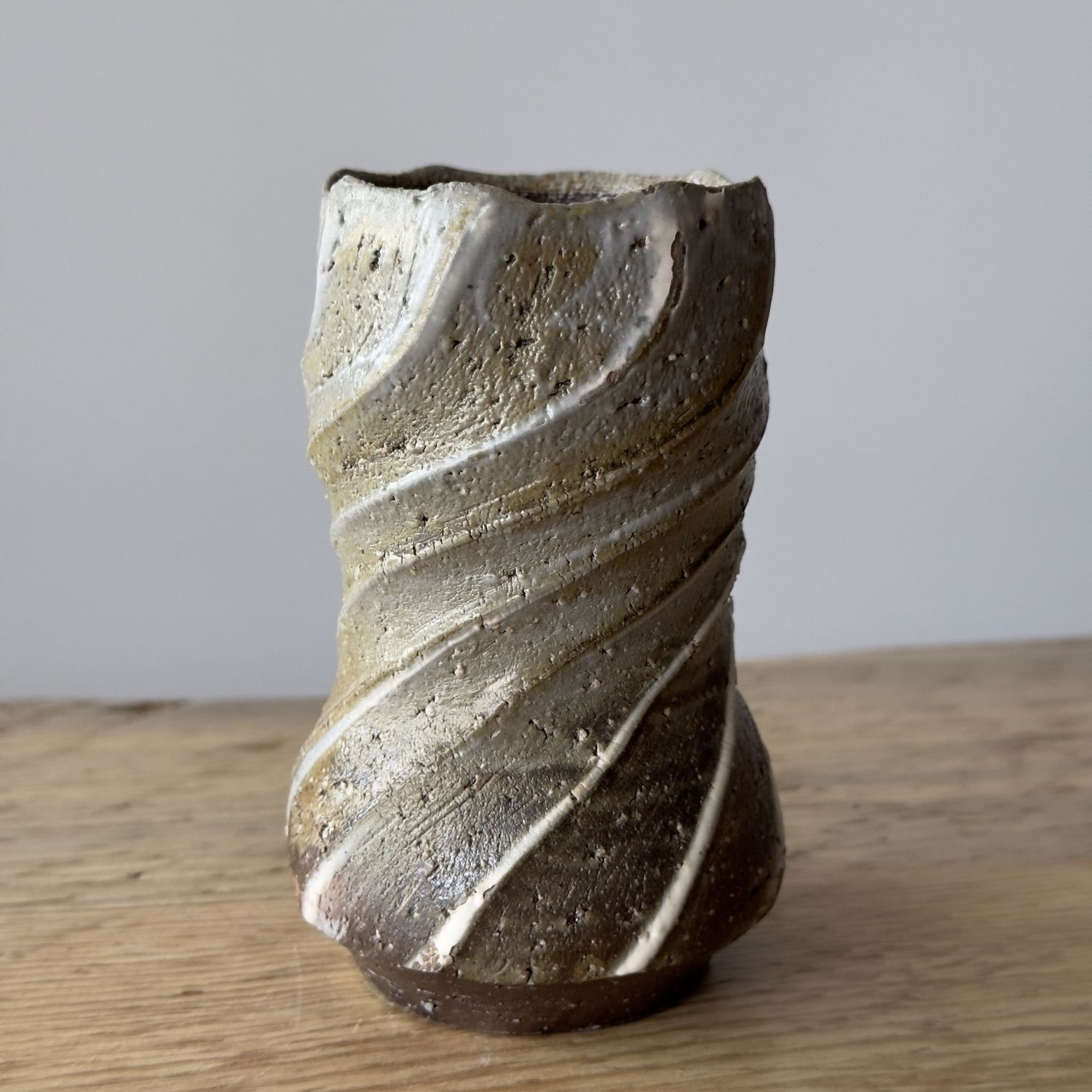 Kazuya Ishida - Small Spiral Vase