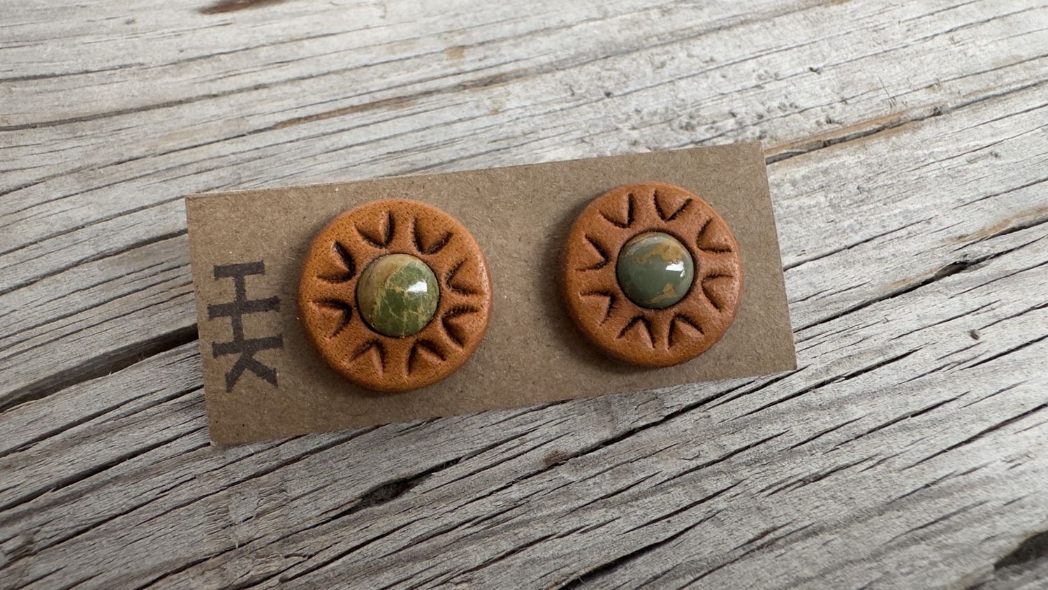 Kingman Turquoise Circle Stud - KH