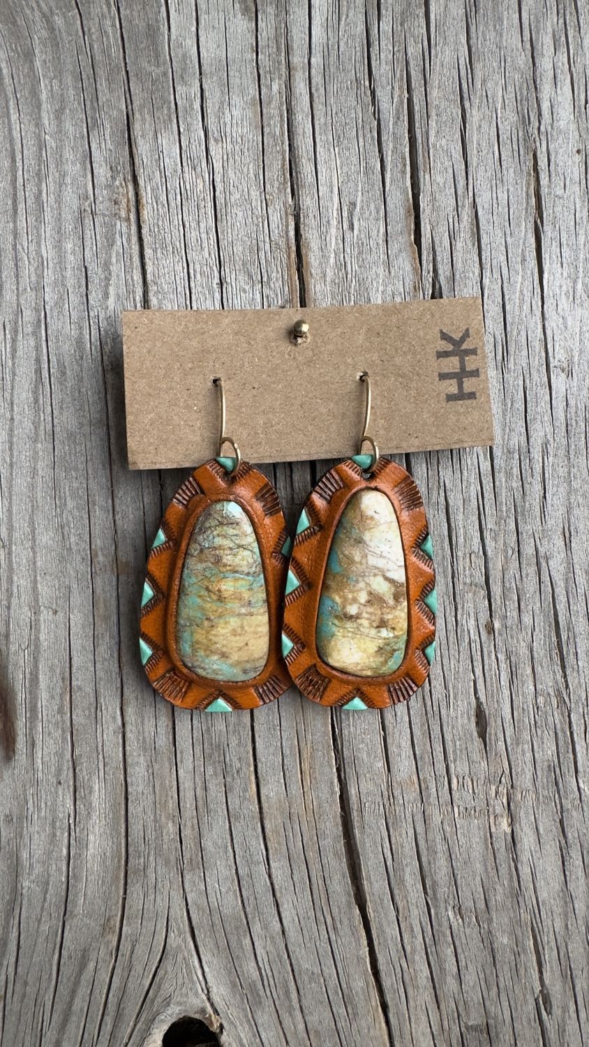 Cloud Mountain Drop Earrings - KH