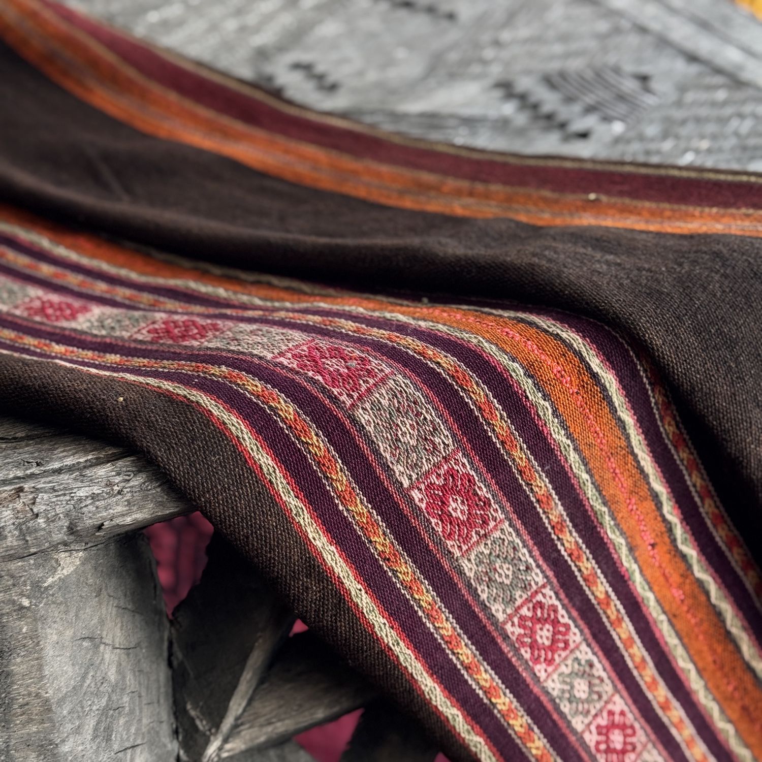 Vintage Peruvian Handwoven Manta - Camila