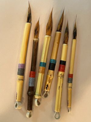 Decorating Brush - pointed calligraphy style - mostly red squirrel tail - PRICE IS FOR ONE BRUSH