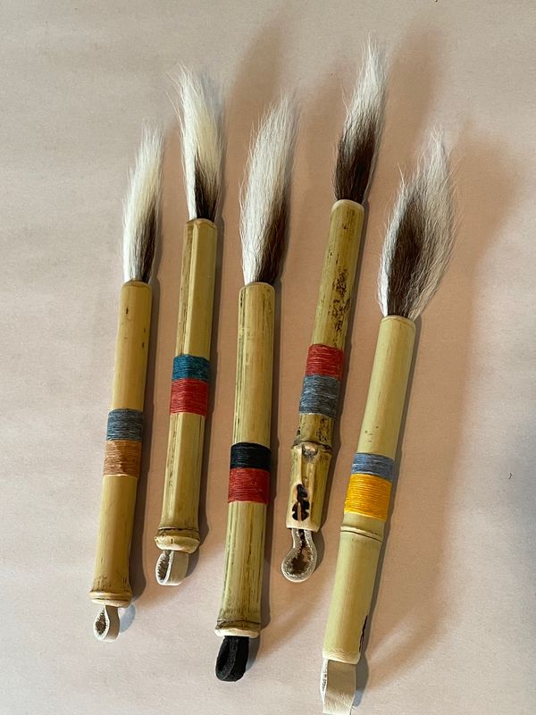 BUCKTAIL DECORATING BRUSH