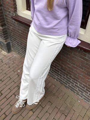 Lange Witte Jeans met Kantdetails