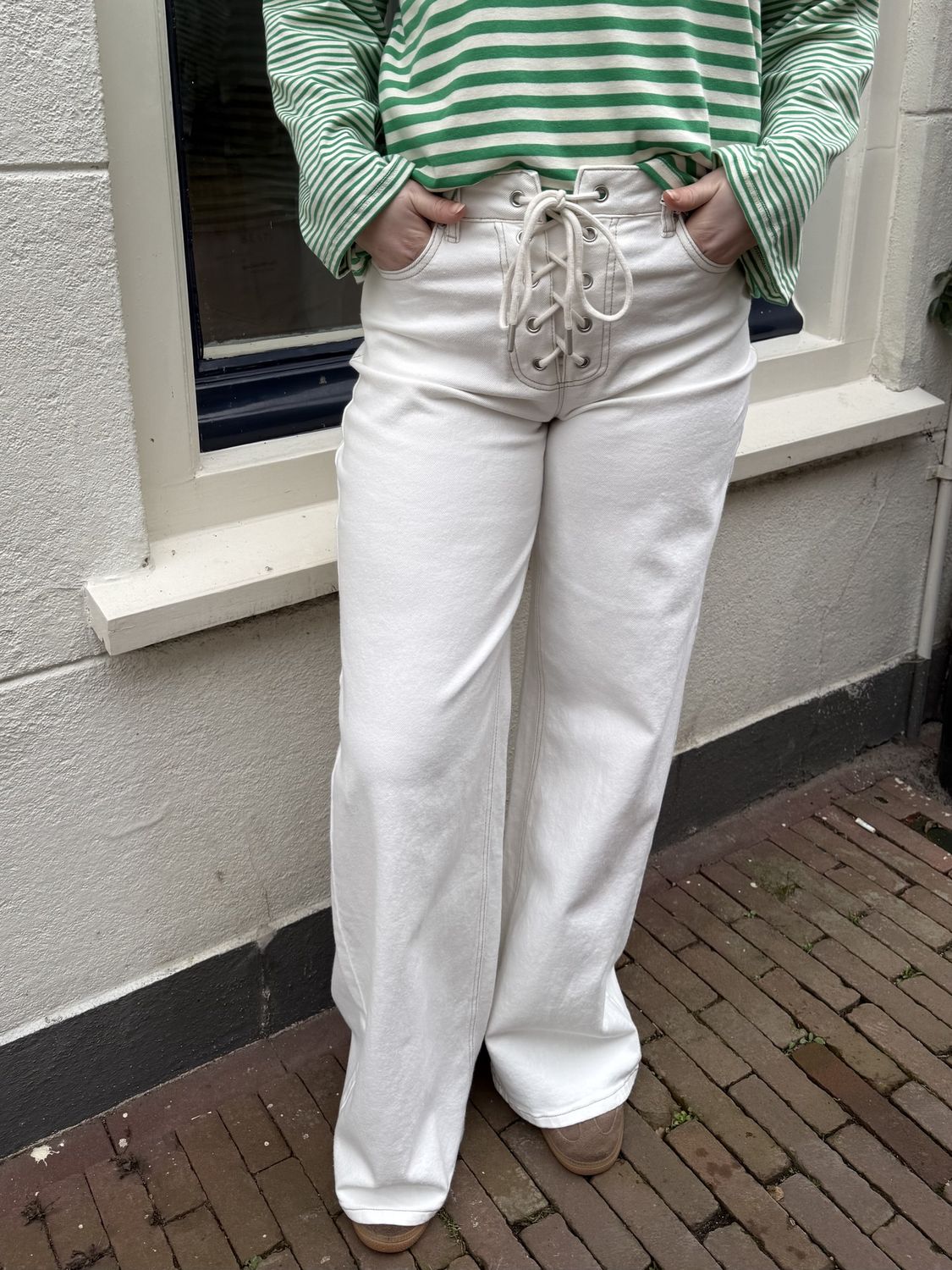 Wide Leg Jeans met Striksluiting