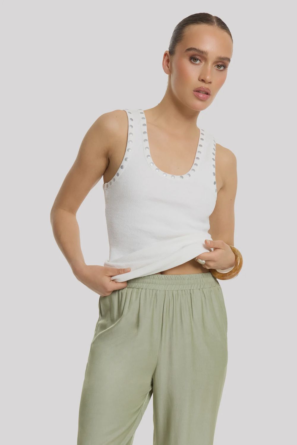 Studs Top BENTE