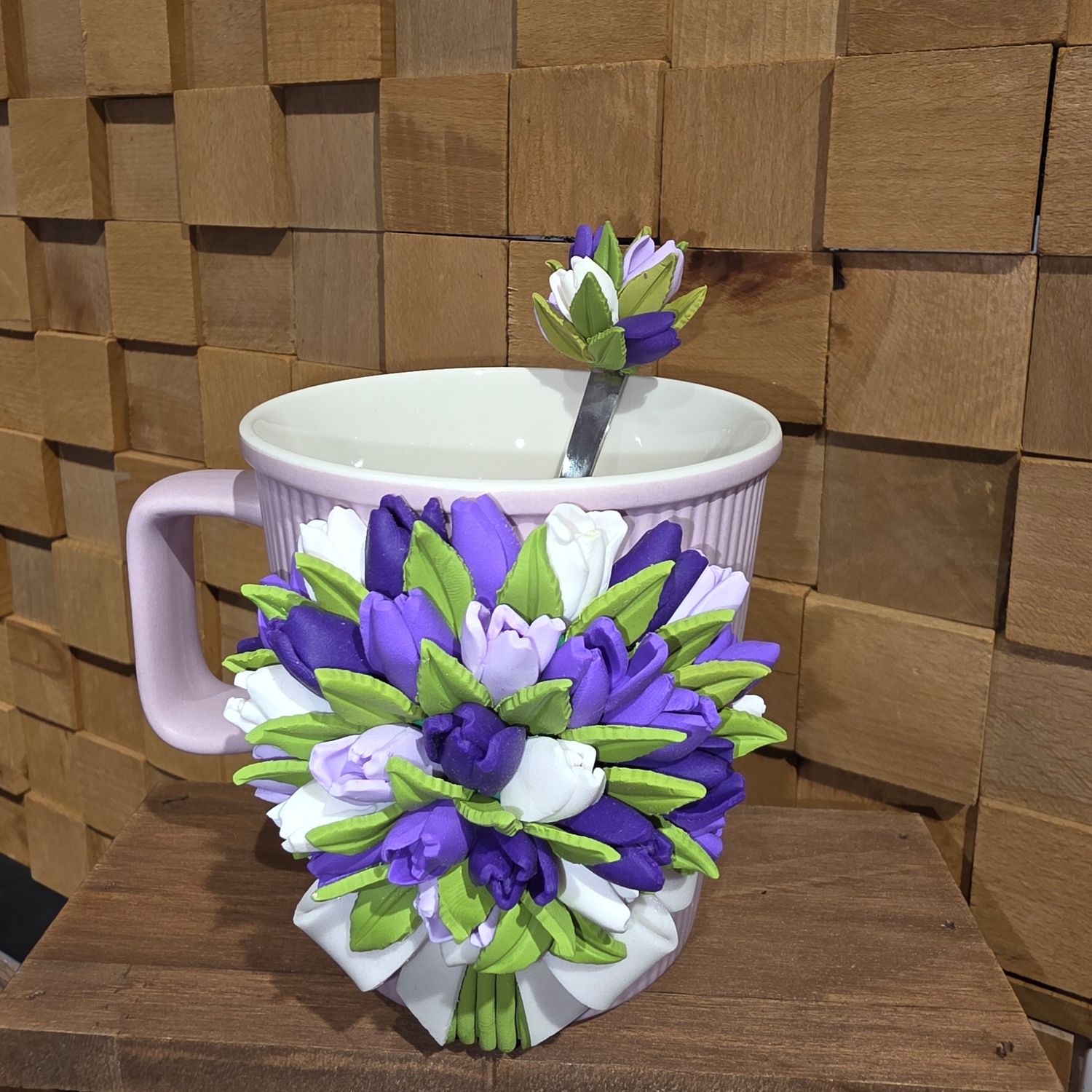 Cana&amp;lingurita buchet lalele mov