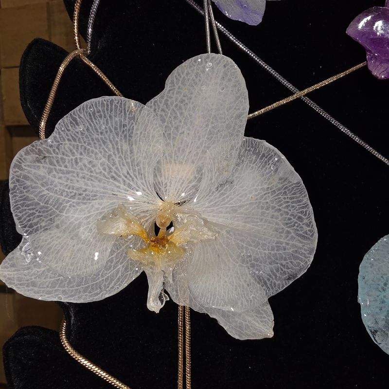 Colier reglabil orhidee alba