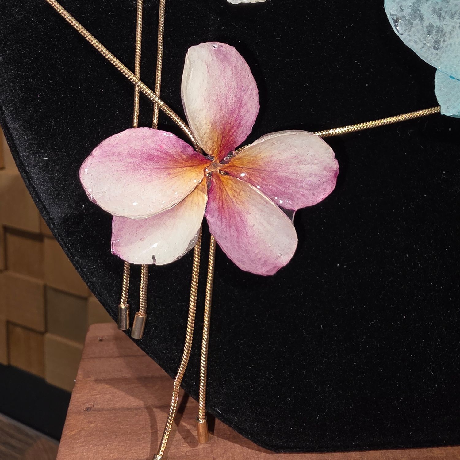 Colier reglabil pluemeria