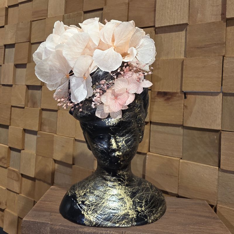 Aranjament dama neagra flori criogenate