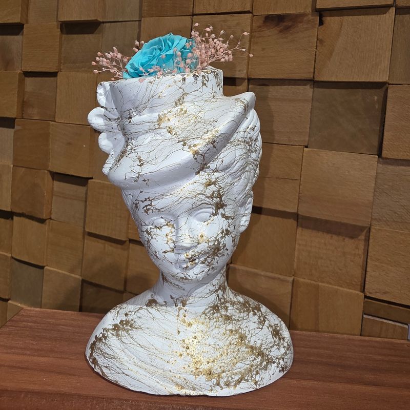 Aranjament dama alba flori criogenate