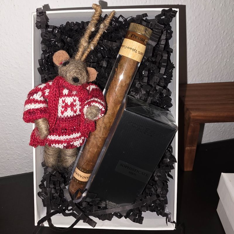 Cadou pt. El (parfumuri.&amp;trabuc&amp;ren)