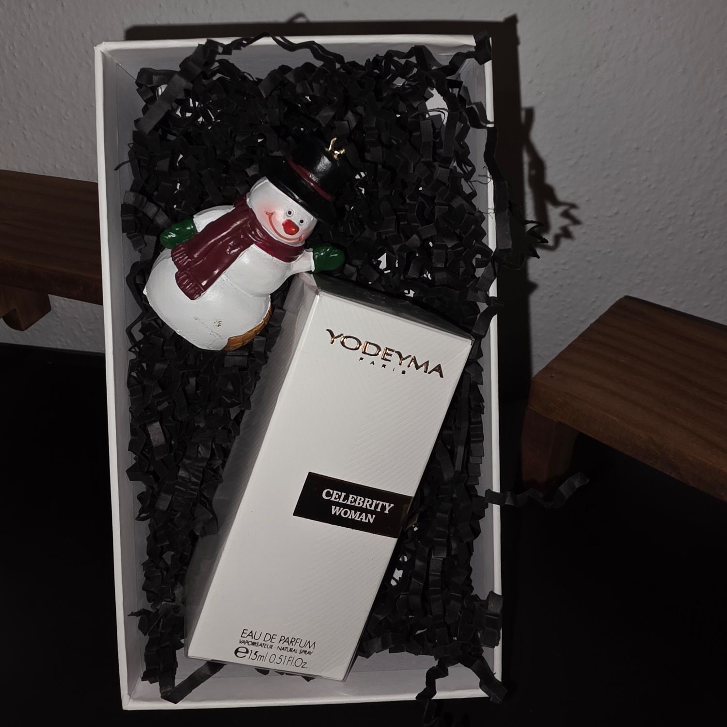 Cadou pt. Ea (parfum&amp;om zapada)