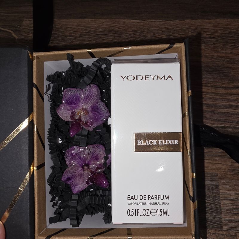 Set pt. ea ( parfum&amp; cercei)