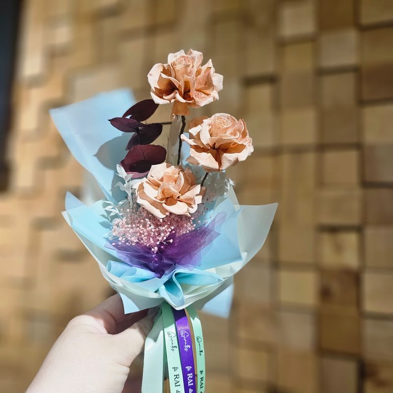 Buchet 3 trandafiri criogenati