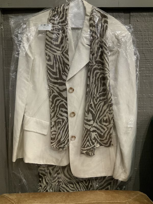 Le Suit Zebra Print White oCat sz14