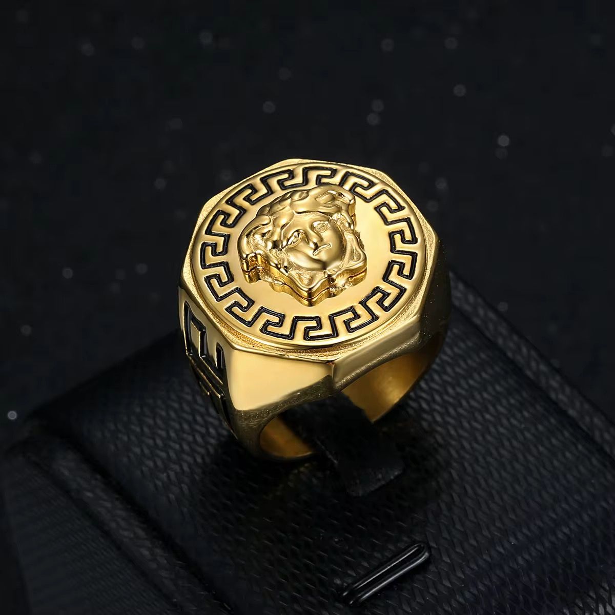 Anillo Medusa