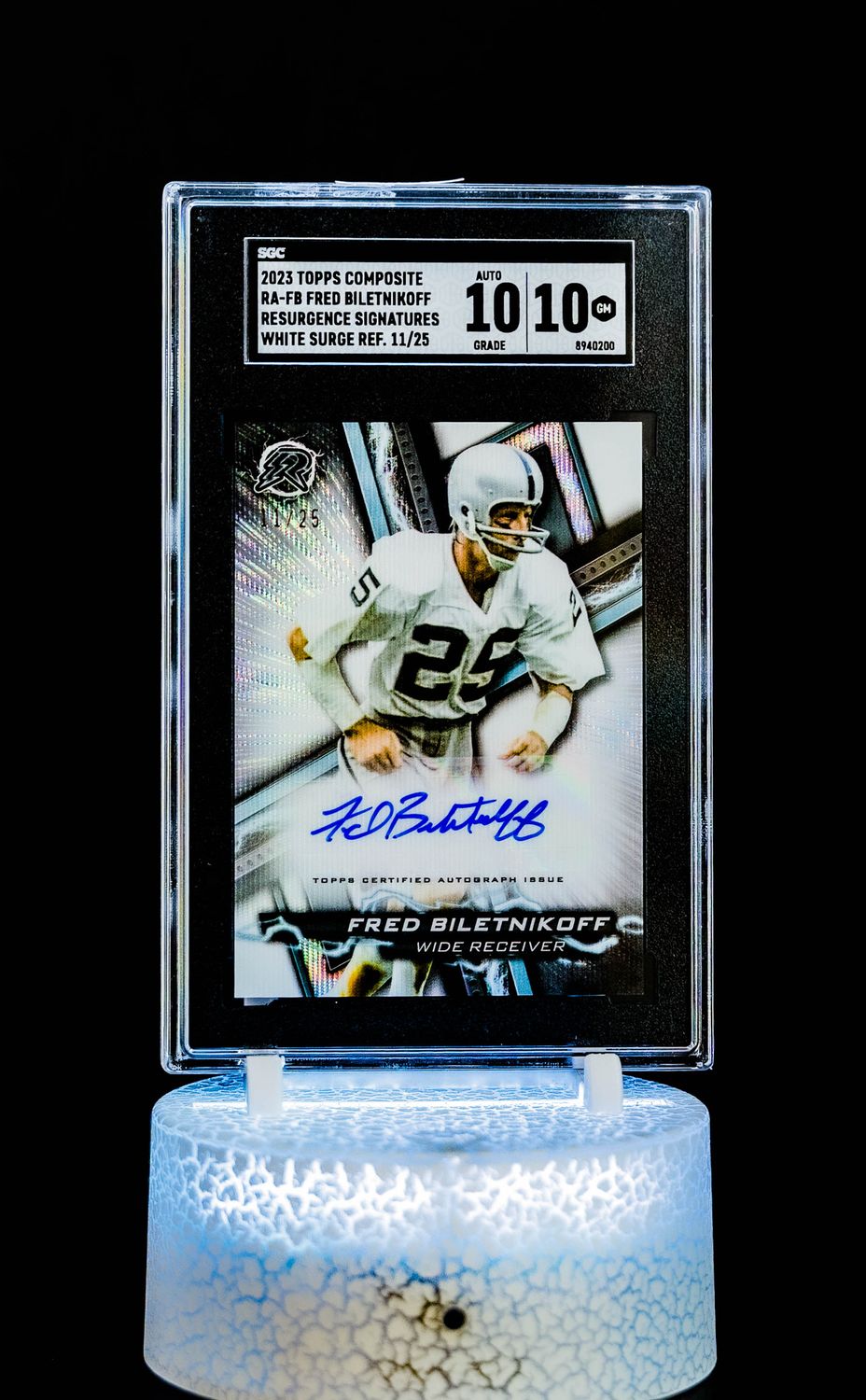 2023 Topps Composite Resurgence Signatures White Surge Refractor Fred Biletnikoff (SN: 11/25) #RA-FB (SGC Card 10, Auto 10 SGC: #8940200)