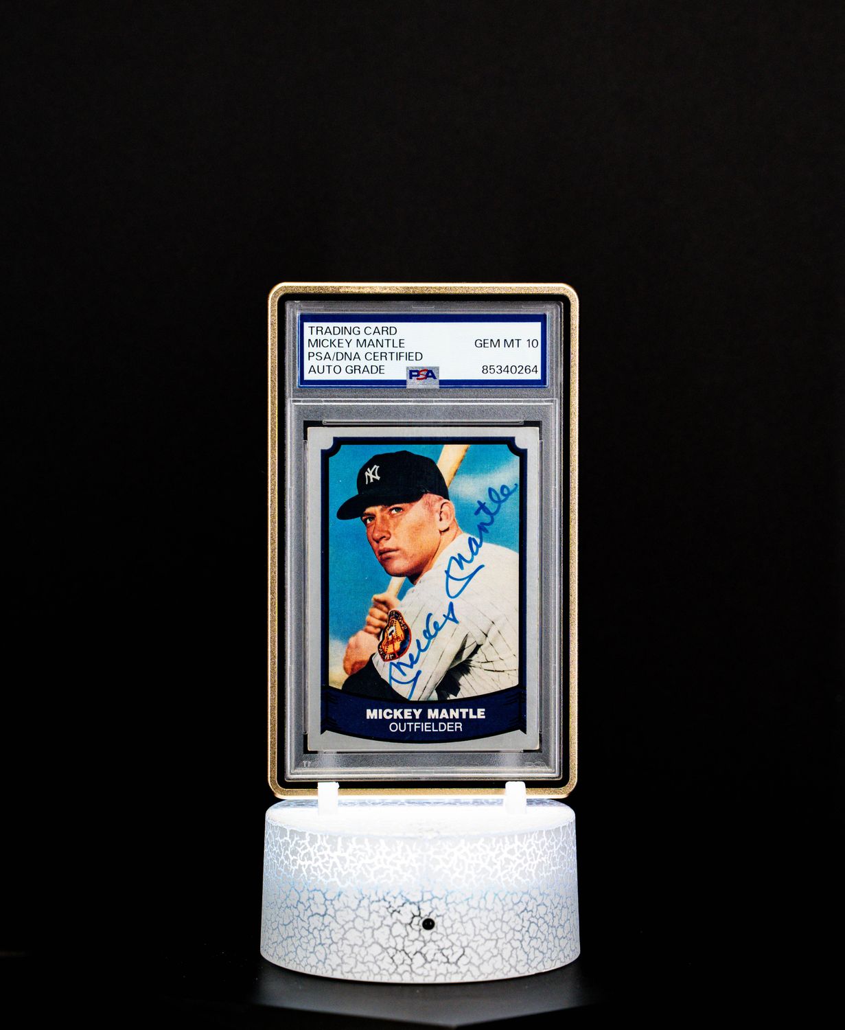 1988 Pacific Baseball Legends Mickey Mantle #7 PSA Auto 10 (GEM MT)