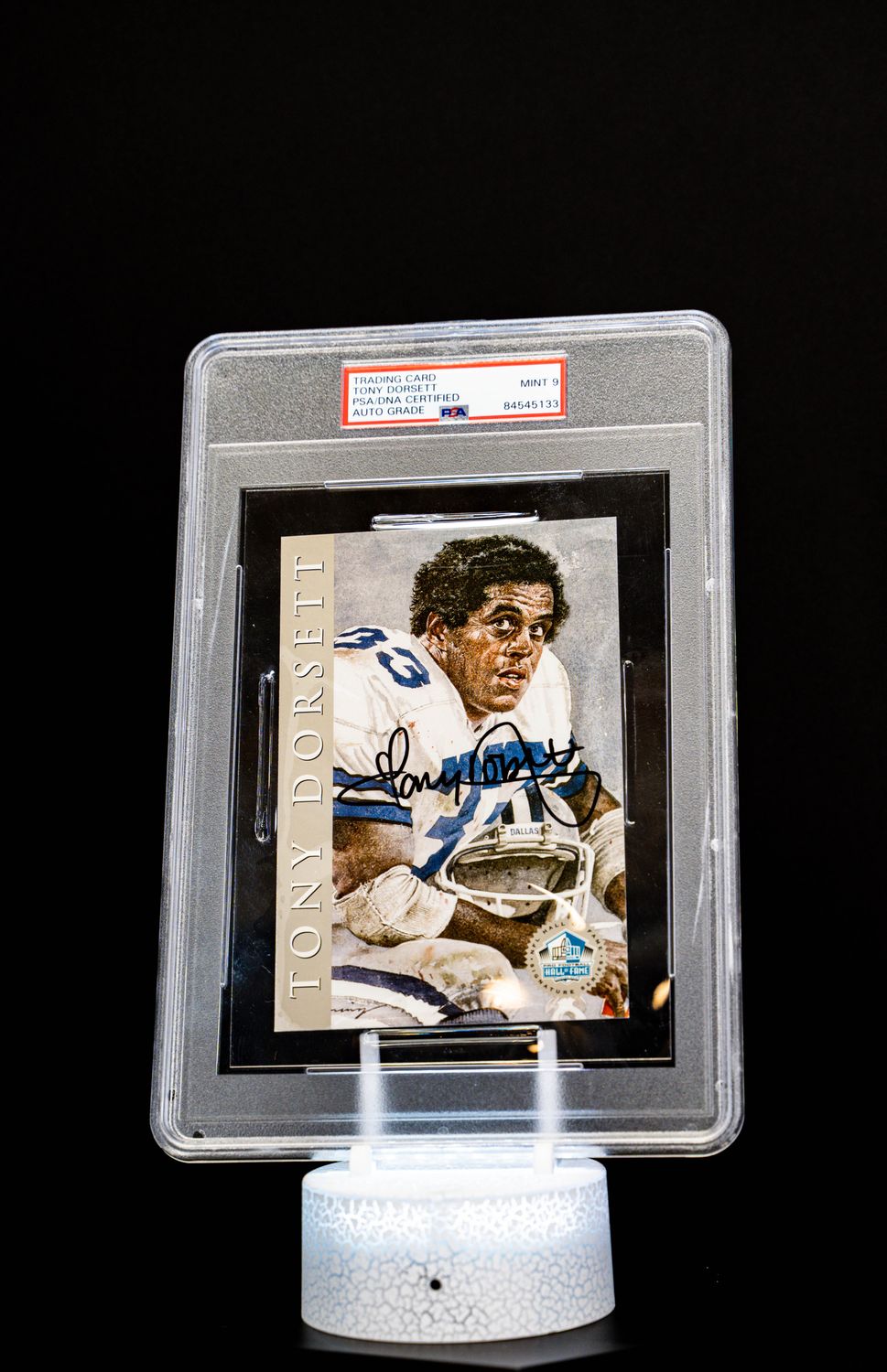 1998 H.O.F. Hall of Fame Signature Series Tony Dorsett Autograph (SN: 1355/2500) – PSA Mint 9 Card / Auto Grade – Oversized Limited Edition