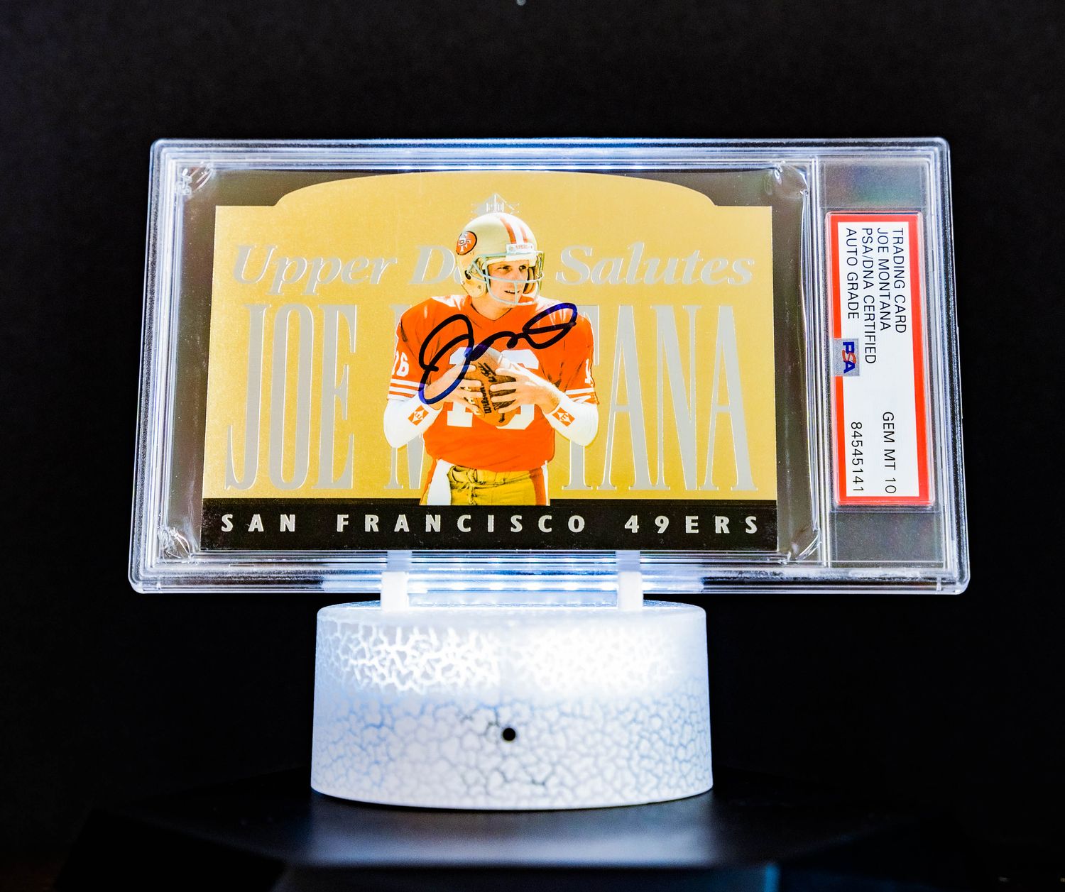 1995 Upper Deck SP Salutes Joe Montana Auto (SN: 8256/10,000 and JSA Authenticated DD02760) #JM1