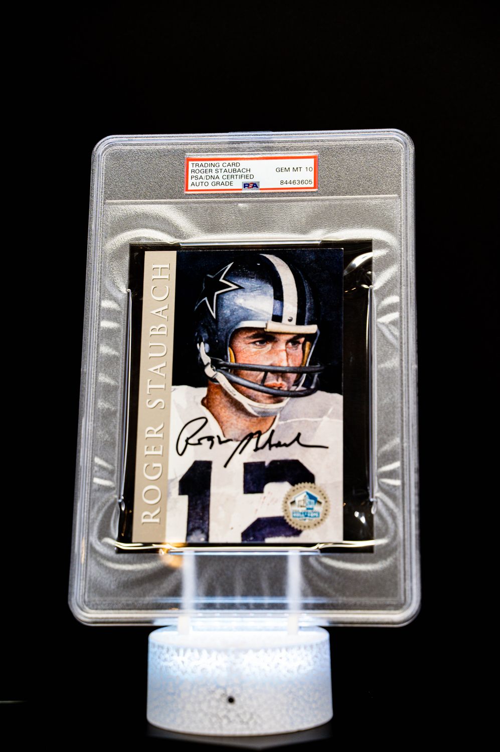 1998 H.O.F. Cards Hall of Fame Signature Series Roger Staubach Auto (SN: 2032/2500) Large Sized Card – PSA GEM MT 10 Auto