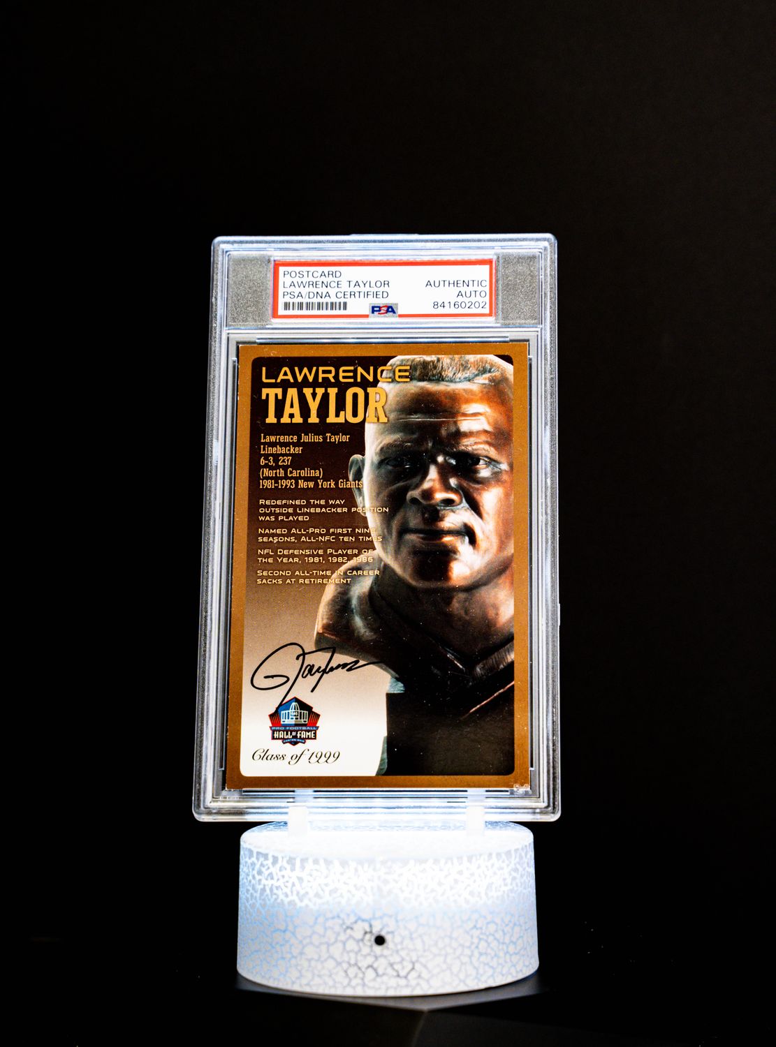 Class of 1999 Post Card Lawrence Taylor (Medium Card) 140/150 (PSA: Authentic Auto PSA: #84160202)