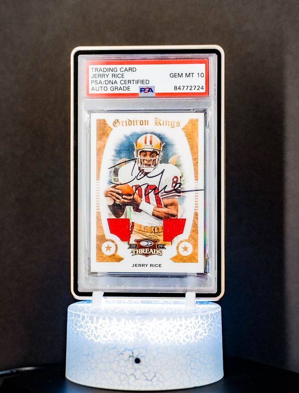 2009 Donruss Threads Gridiron Kings Jerry Rice #25 (SN: 023/165) PSA Auto GEM MT 10