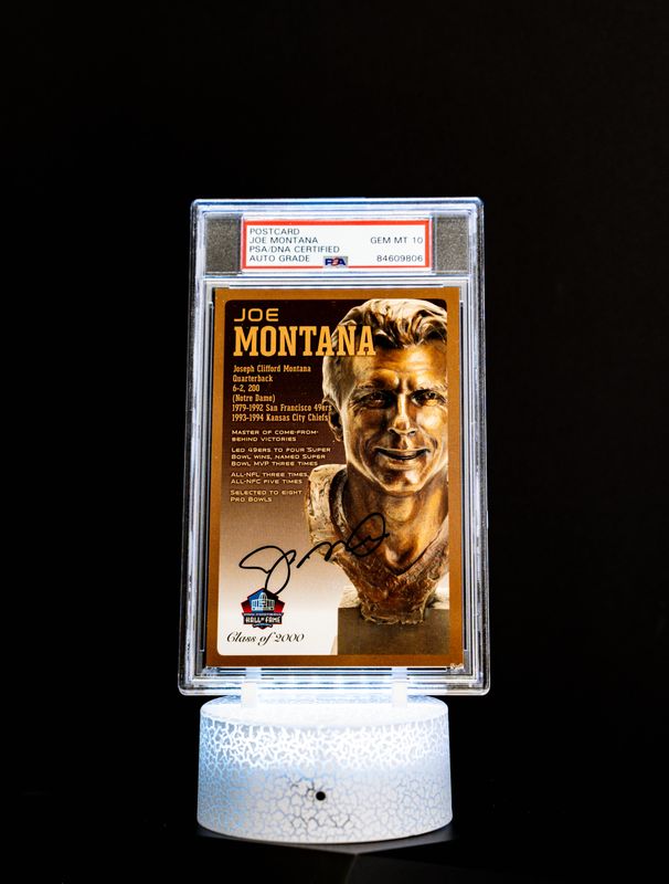 Class of 2000 Post Card Joe Montana (Medium Card) 115/150 (PSA: GEM MT 10 Auto 10 PSA: #84609806)