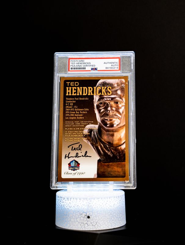 Class of 1990 Post Card Ted Hendricks (Medium Card) 117/150 (PSA: Authentic Auto PSA: #84160214)