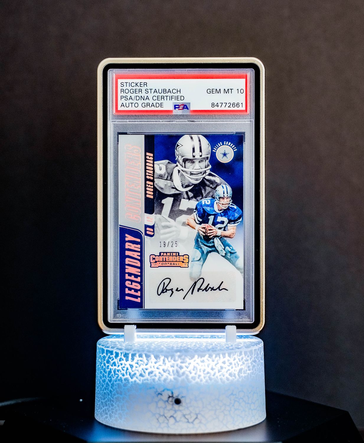 2018 Panini Legendary Contenders Roger Staubach #LC-RS (SN: 19/25) PSA Auto GEM MT 10