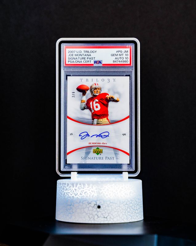 2007 U.D. Trilogy Signature Past Joe Montana (SN: 2/9) #PS-JM – PSA GEM MT 10, Auto GEM MT 10 (PSA Cert #84744980)