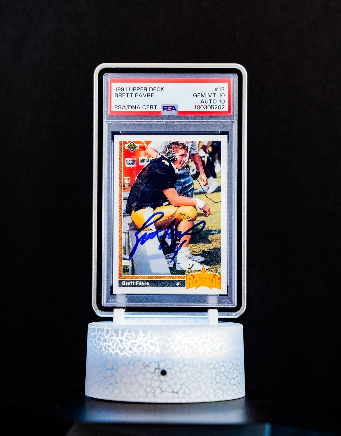 1991 Upper Deck Autographed Brett Favre #13 – PSA GEM MT 10, Auto GEM MT 10 (PSA Cert #100305202)