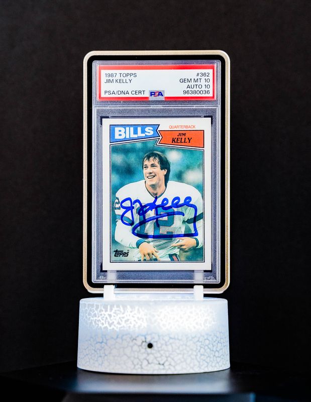 1987 Topps Autographed Jim Kelly #362 (Rookie Card) – PSA GEM MT 10, Auto 10 (PSA Cert #96380036)