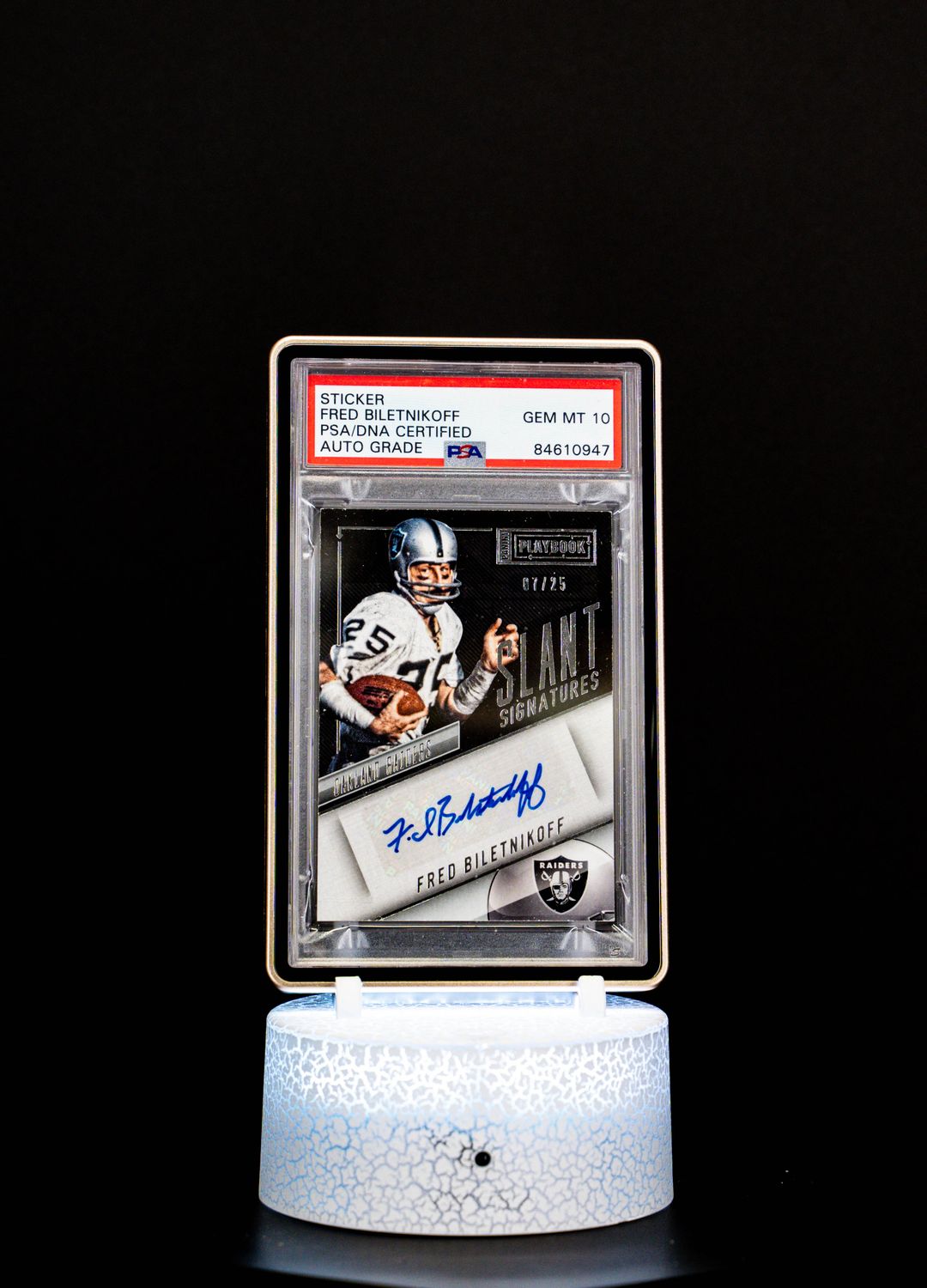 2016 Panini Playbook Slant Signatures Fred Biletnikoff (SN: 7/25) #SS-FB PSA GEM MT 10, Auto 10