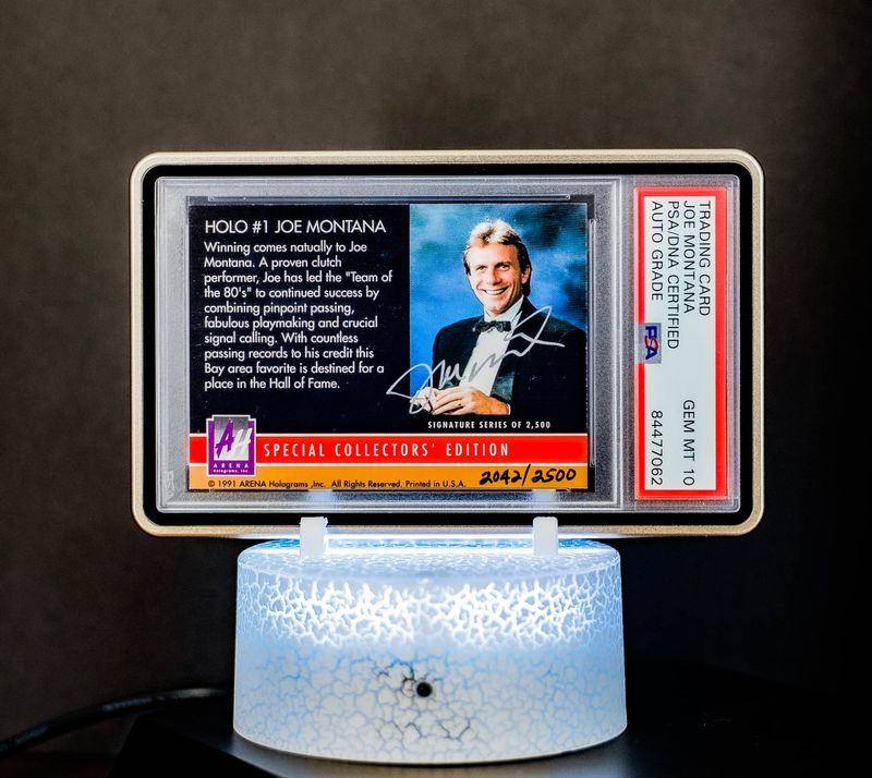 1991 Arena Holograms Special Collectors Edition Joe Montana (SN: 2042/2500) PSA Auto GEM MT 10