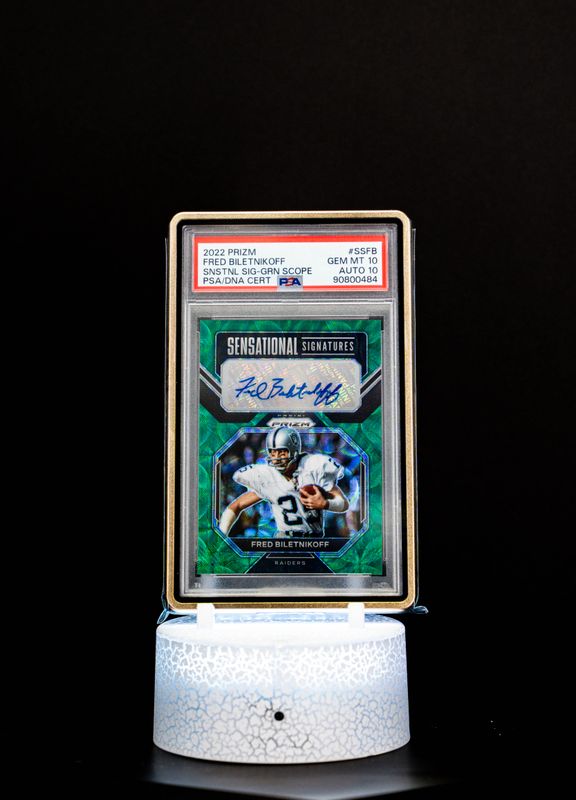 2022 Prizm Sensational Signatures Green Scope Fred Biletnikoff (SN: 46/49) #SSFB – PSA GEM MT 10, Auto 10 (PSA Cert #90800484)
