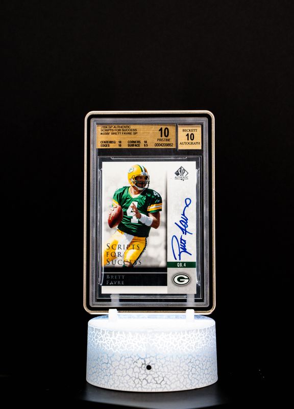 2004 SP Authentic Scripts for Success Brett Favre #SSBF BGS Pristine 10, Auto Pristine 10
