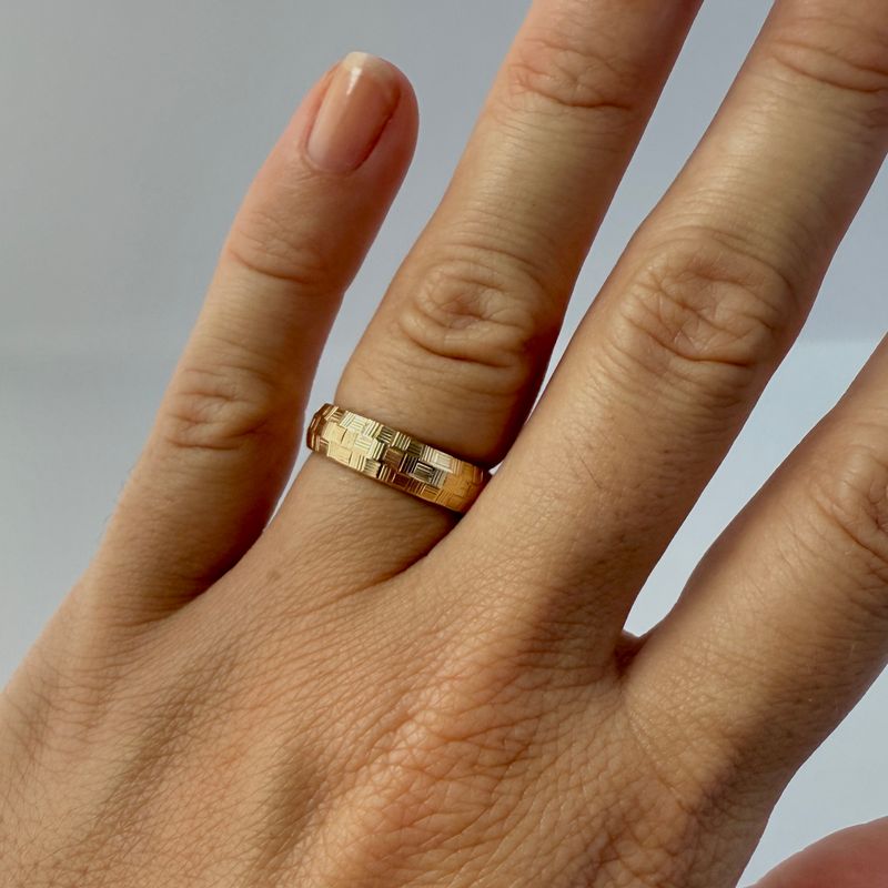 The Maximus: 14K Yellow Gold Band with Etched Basket Weave Pattern Ring