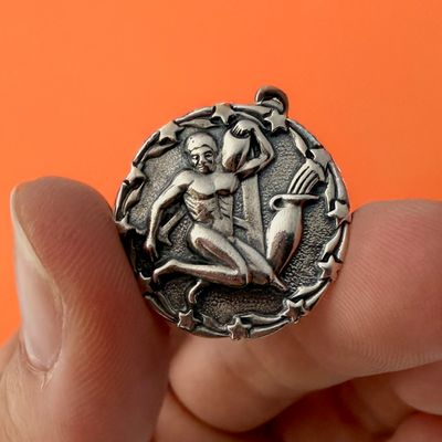 Pendants + Charms