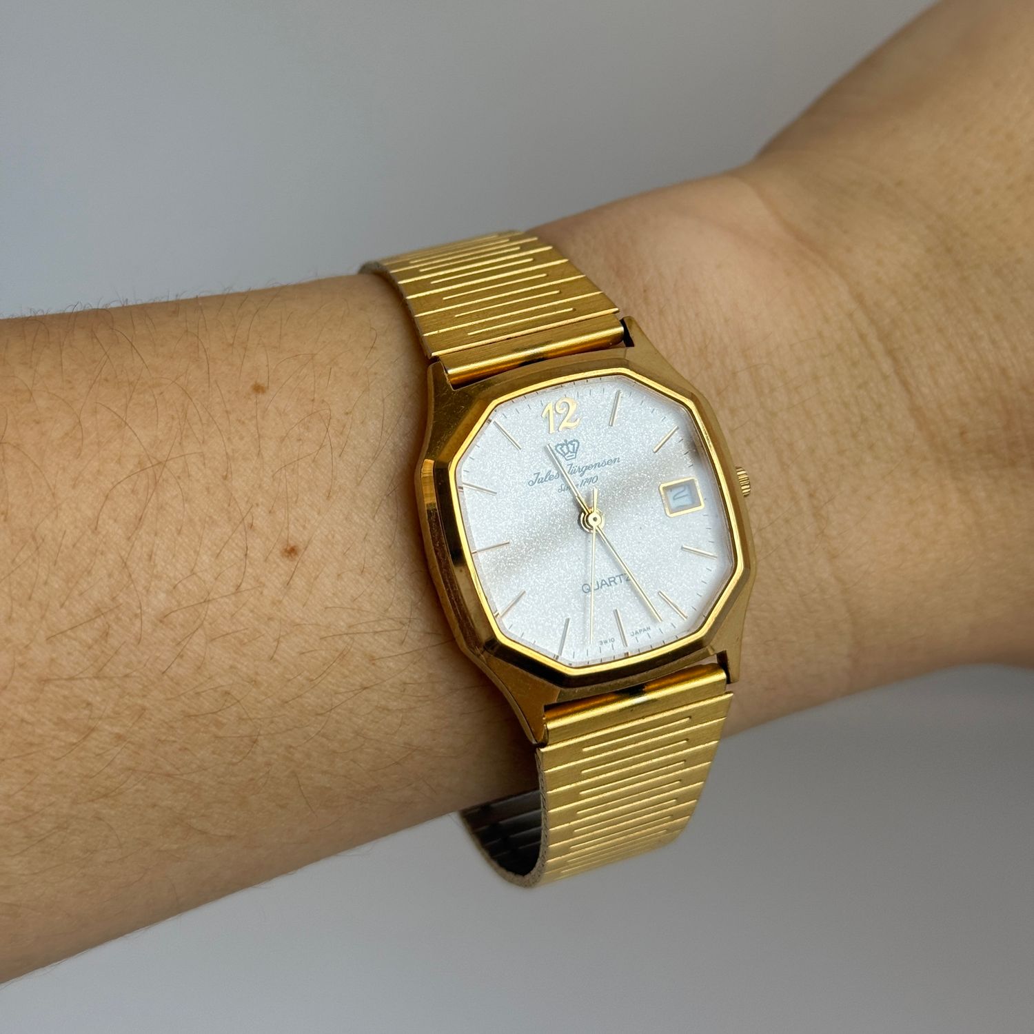 The Jules: 8.75" Jules Jurgensen 4529 Octagon Gold-Tone Retro Watch
