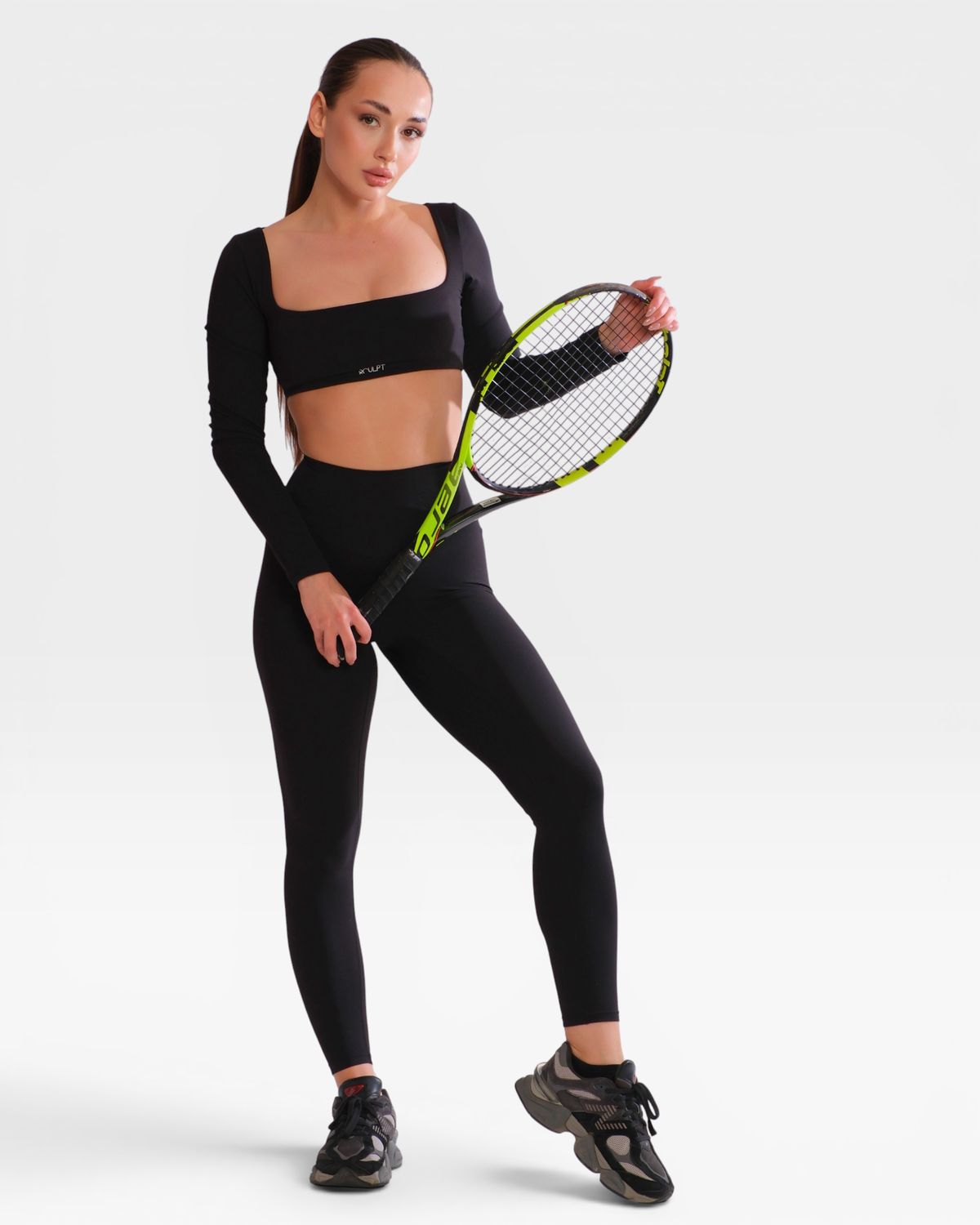 Set "Kaya" Black - Long leggings and long sleeve crop top