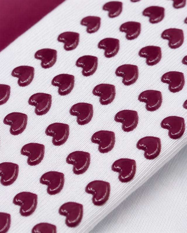 SCULPT Pilates Grip Socks - Cherry Soda