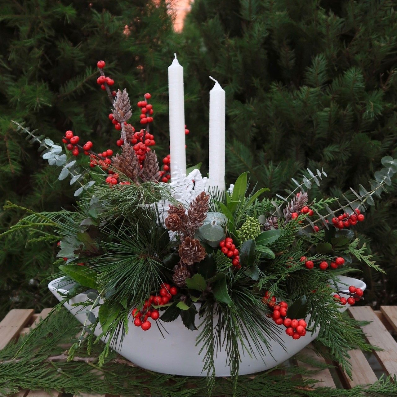 Snowflake &amp; Berries Centerpiece