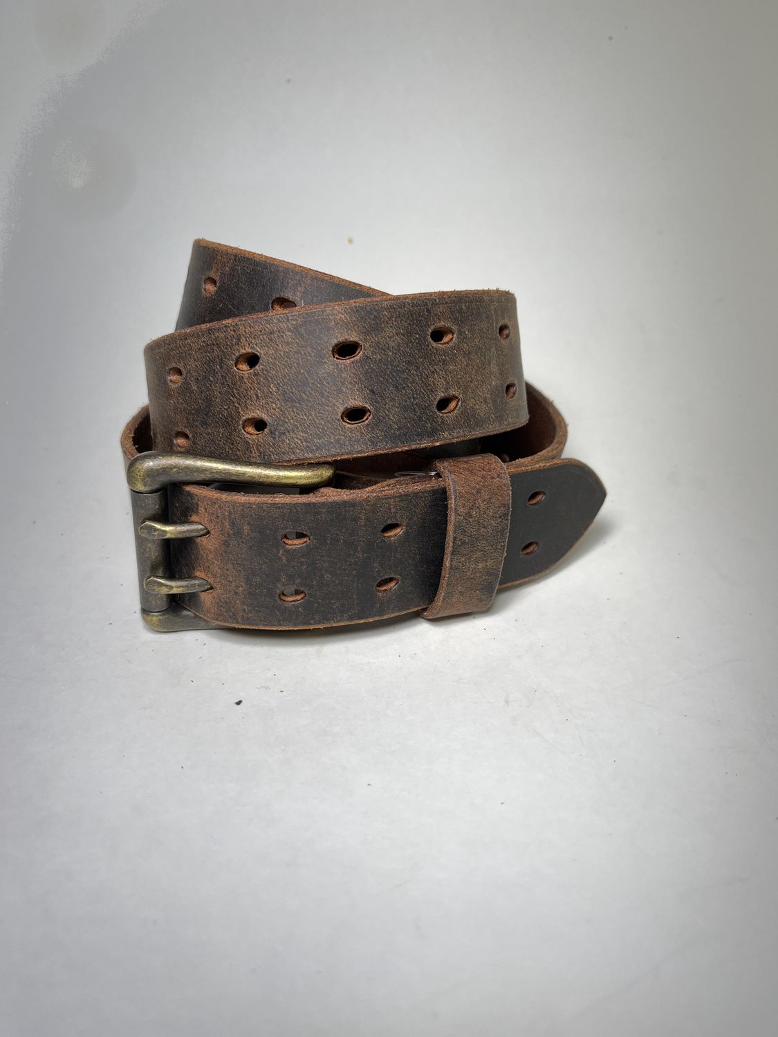 Water Buffalo 1 1/2" Double Hole Belt w/Buckle, Colour: Antique Brown, Size: 24"