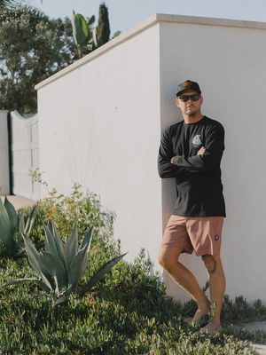 Uno Mas Longsleeve Tee Black