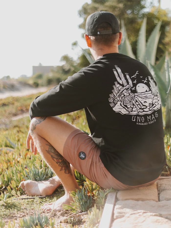 Uno Mas Longsleeve Tee Black